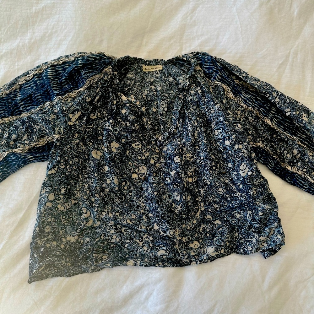 ULLA JOHNSON size 4 light weight blouse.